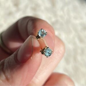 14K Gold Aquamarine Stud Earrings